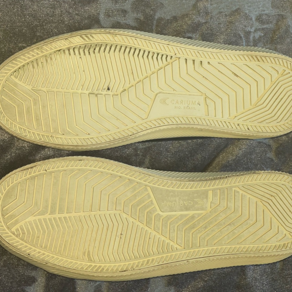 Cariuma OCA Low Navy Canvas Sneakers | Women’s 9 | Like New - Picture 5 of 5